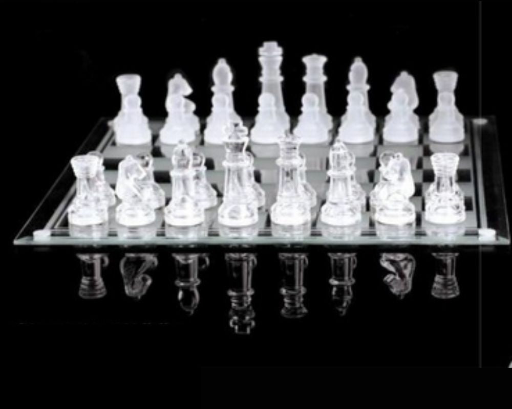 Jeu d’échecs en verre